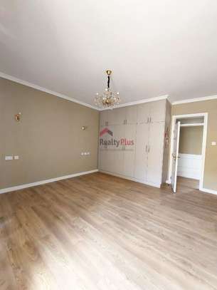 3 Bed Apartment with En Suite in Riverside image 7