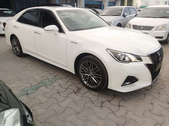 Toyota crown Athelete  Hybrid 2017 image 3