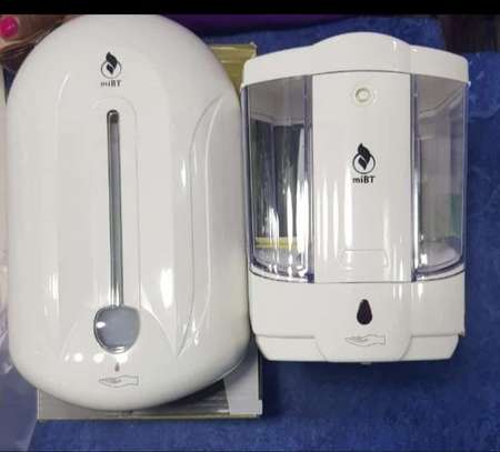 Automatic Sanitizer Dispenser In Nairobi image 1