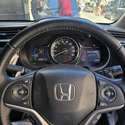 HONDA GRACE HYBRID image 1