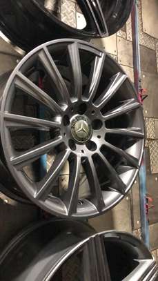 Mercedes alloys rims in size 18 inch image 1