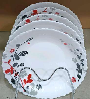 6Pcs Ceramic Dinner plates. image 1