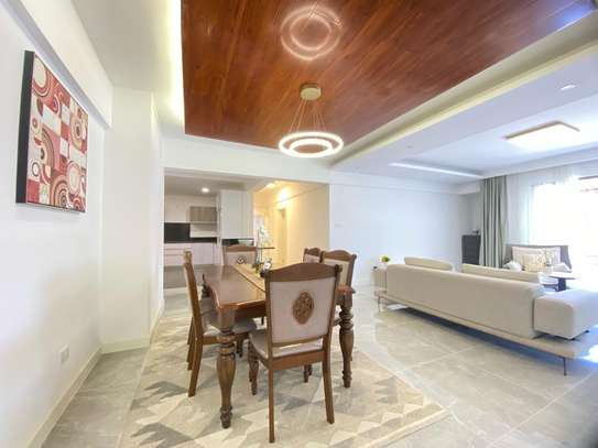 4 Bed Apartment with En Suite at Othaya Road image 2