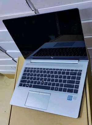 Hp 840 G5 core i5 8GB 256SSD 8th gen(touch) image 1