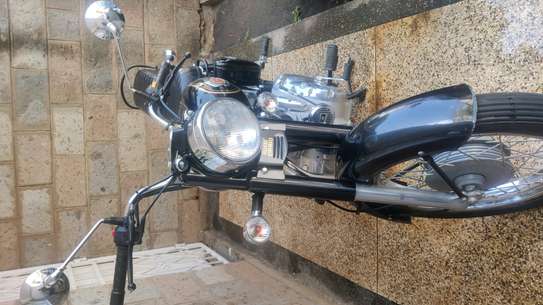 Motor cycle image 4
