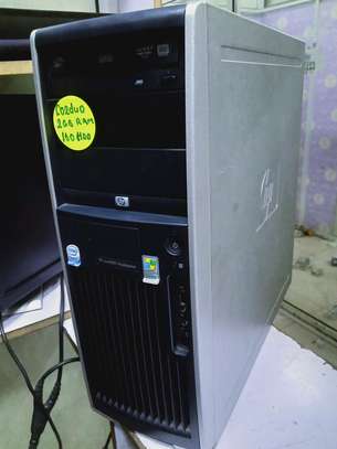 Hp xw4400 workstation co2duo 2 GB ram 160gb HDD image 1