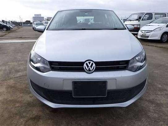 VW Polo front windscreen replacement free fitting image 1