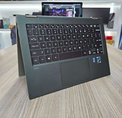 LG 14 gram 2-in-1 Multi-Touch Laptop (Topaz Green) Core i7 image 2