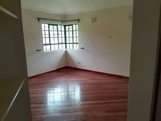 4 Bed Villa with En Suite in Karen image 9