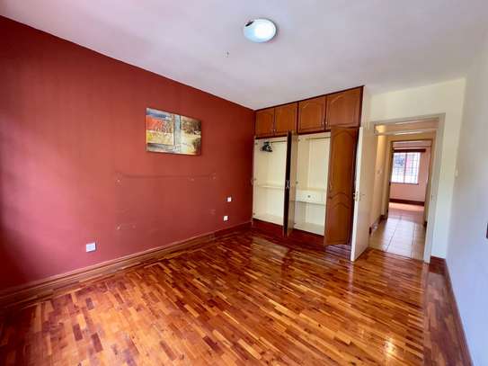 3 Bed Apartment with En Suite at Riverside image 10