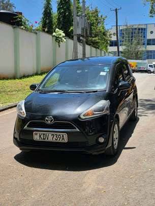 TOYOTA SIENTA NON HYBRID 2018MODEL 7 SEATER image 6