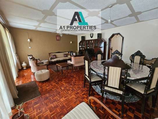 5 Bed Townhouse with En Suite in Parklands image 19