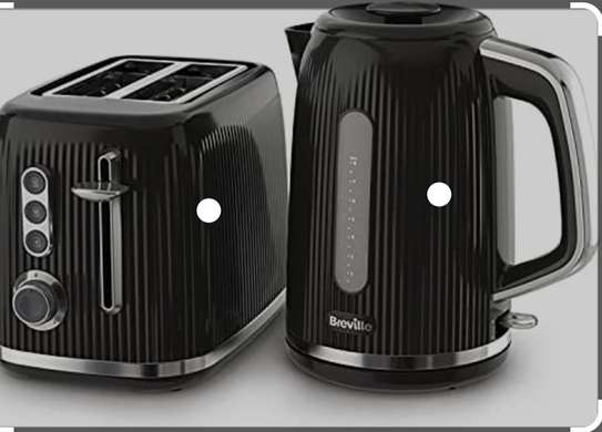Kettle and toaster set image 1