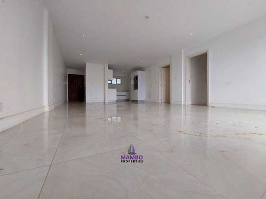 2 Bed Apartment with En Suite at Rhapta Rd image 5