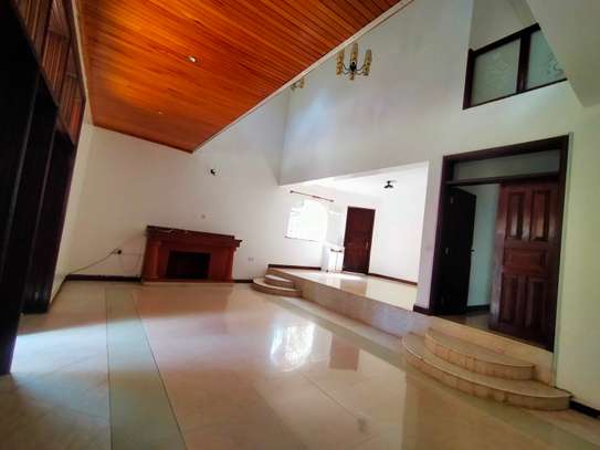 5 Bed House with En Suite in Thika Road image 8