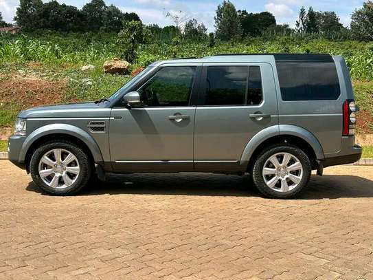 2016 Land Rover discovery 4 HSE in Nairobi image 7