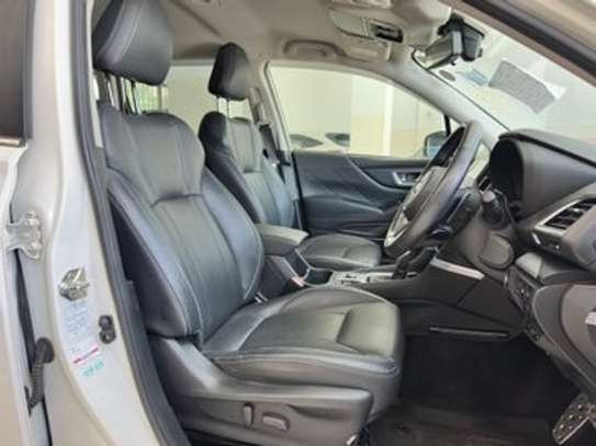 Subaru Forester SK9 image 4