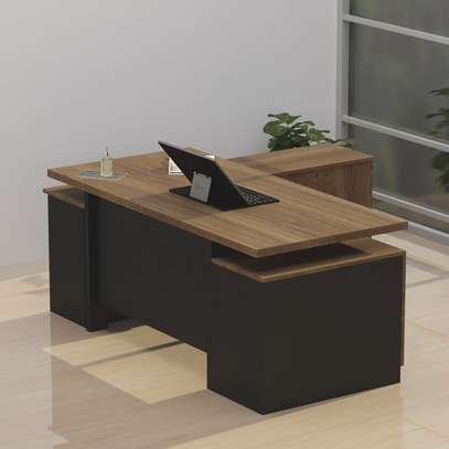 Office Desks: 1.6m Spacious And Functional Desk image 1