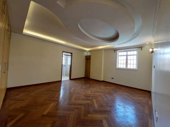 10 Bed House with En Suite at Runda Road image 32