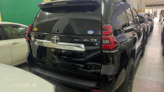 TOYOTA LANDCRUISER PRADO TX 2018 7 SEATER image 3