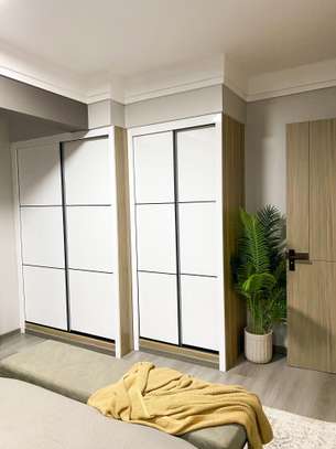 1 Bed Apartment with Gym in Kilimani image 5