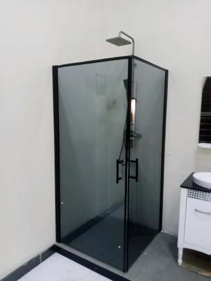 Shower cubicals image 2