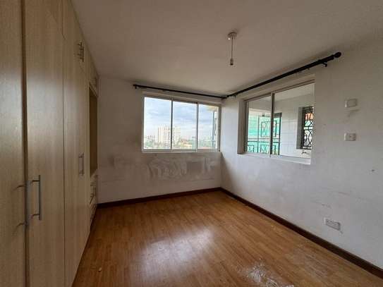 2 Bed Apartment with En Suite in Lavington image 6