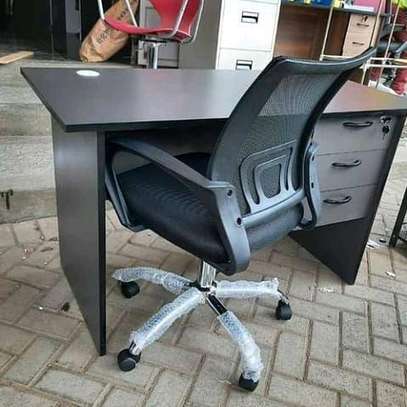 1.2 mtrs office desk plus low Secretariat office chair image 3