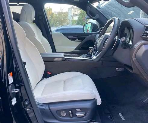 Lexus LX600 Black 2023 Sport image 4