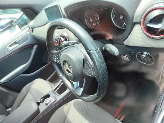 Mercedes Benz B180 2017 Chocolate image 4
