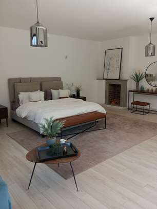 5 Bed Villa with En Suite in Karen image 14