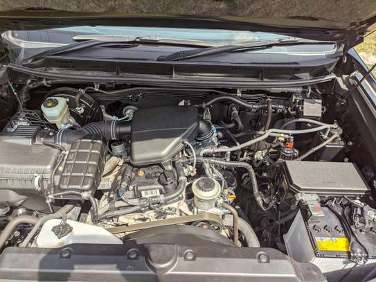 2018 Toyota Prado TX. 2700cc Petrol. Fully loaded image 9