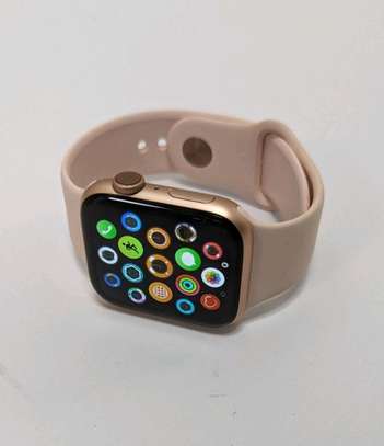 Apple watch series 4 41mm image 3
