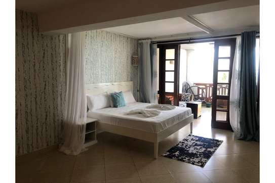 2 Bed Apartment with En Suite in Shanzu image 10