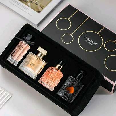 4in1 perfume gift set image 2