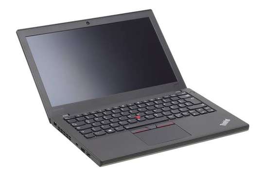 Lenovo ThinkPad X 270( core i5 6 th gen) image 2