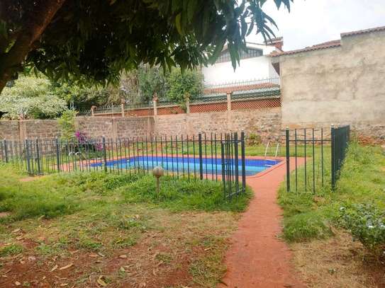 RUNDA 5BR PLUS 2BR DSQ HOUSE ON ½ ACRE FOR RENT image 6