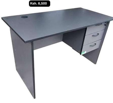 High quality office &,home desk image 1
