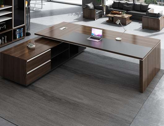 Office Desk: Elegant Wood Finish L-Desk – 1800MM image 4