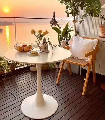 Office Table: White Circular Modern Dining Table image 5