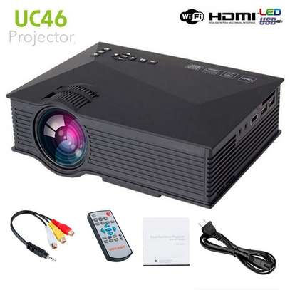 Unic UC68 Portable LED Projector With Wifi image 6