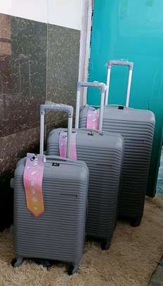 3 IN 1 GREY SUITCASES/TRAVELLING BAGS image 2
