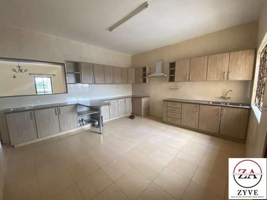 Serviced 3 Bed Apartment with En Suite at Kileleshwa image 18
