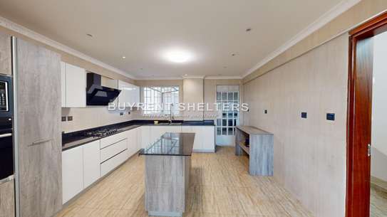5 Bed Apartment with En Suite at Spring Valley image 15