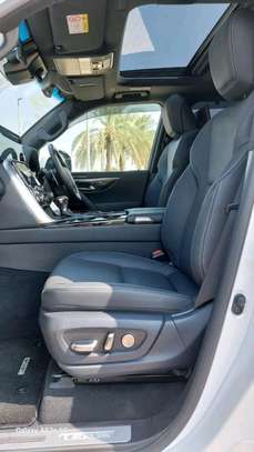 Lexus LX600 2023 White Fully loaded image 4