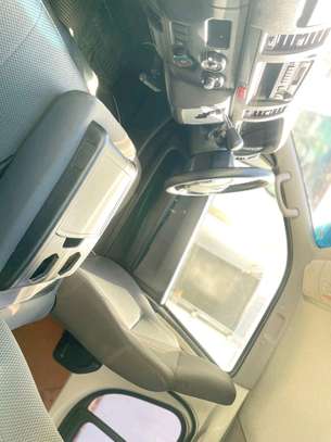 TOYOTA HIACE 7L AUTO DIESEL 2019MODEL image 6
