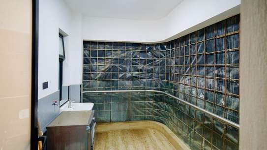 3 Bed Apartment with En Suite at 2026-108 image 6