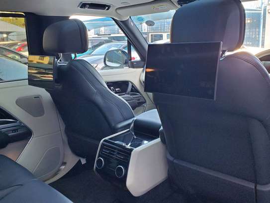 Range rover sport image 7