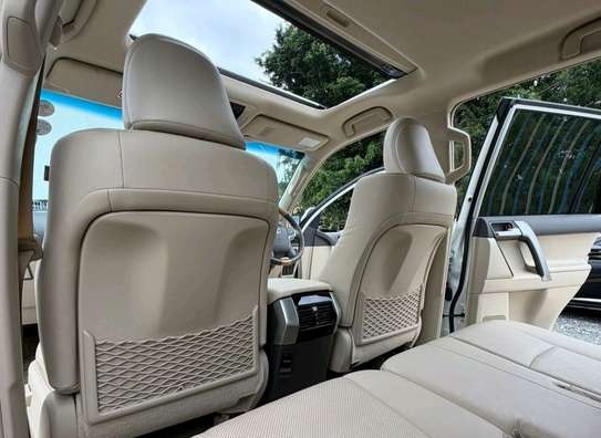 2021 Toyota land cruiser Prado TZG image 14