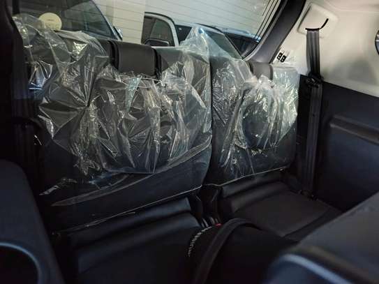Toyota land cruiser Prado Diesel image 7